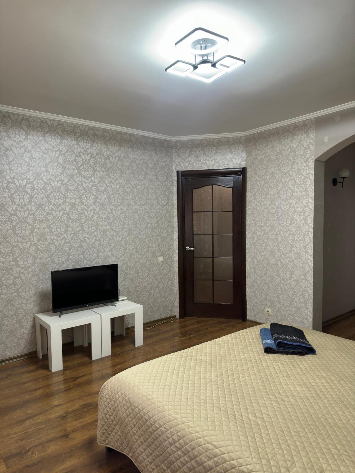 1Кім В Центрі,Вул.Набережна Rivne Exterior foto